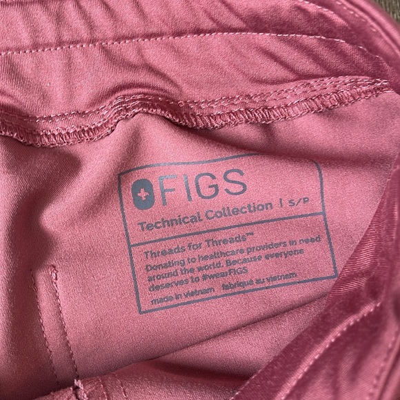 Figs Women’s Mauve Zamora size small Jogger Scrub Pants - Picture 3 of 9